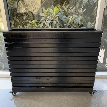 Macetero De Madera Con Ruedas 100x70x25